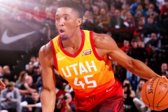 若交易达成，雄鹿将拥有联盟最无解的前场组合，直接大结局？